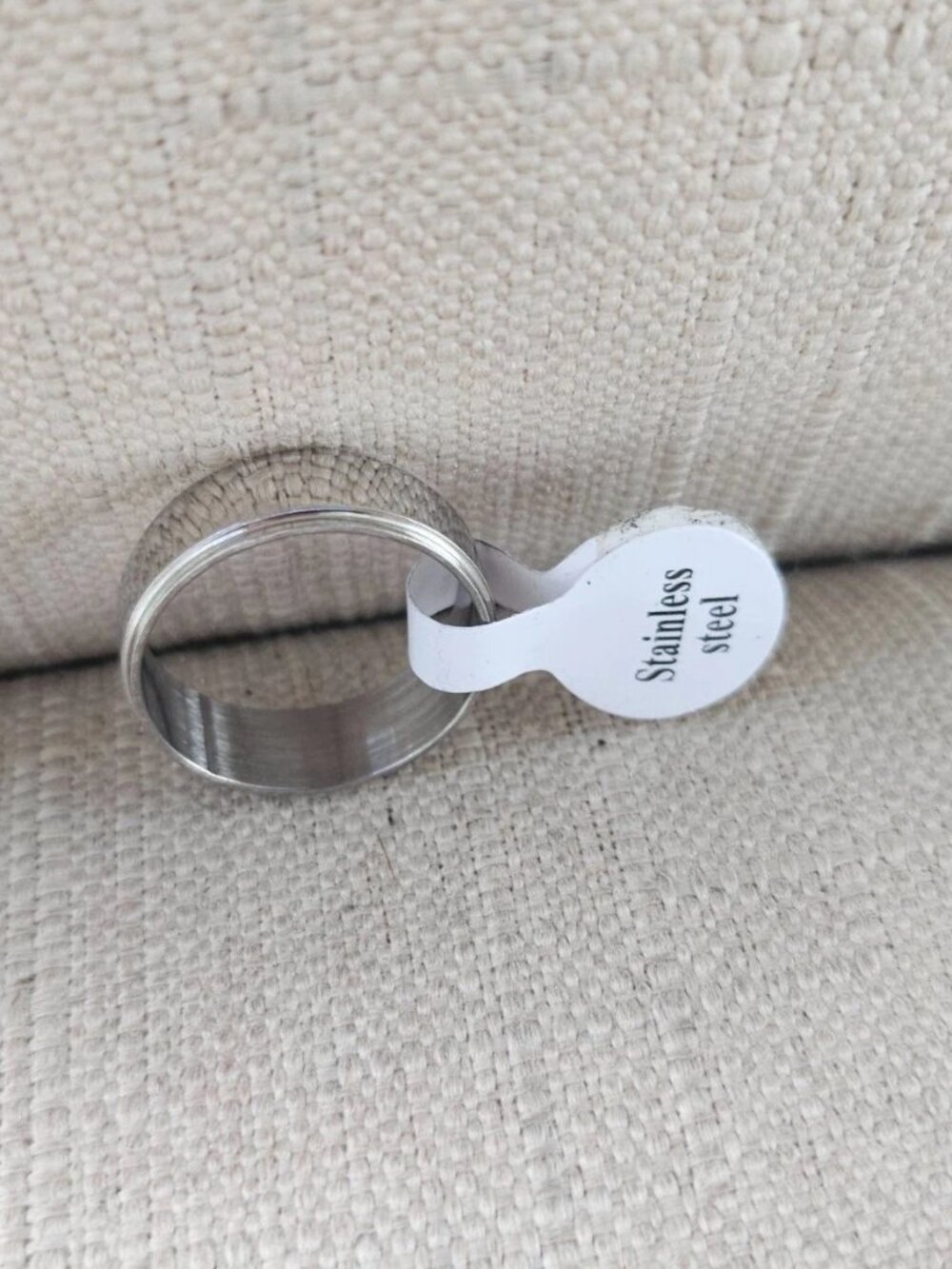 Fashion Ring Band Silver Tone Fashion Finger Jewelry Stainless Steel Size 8.5 - Picture 3 of 10